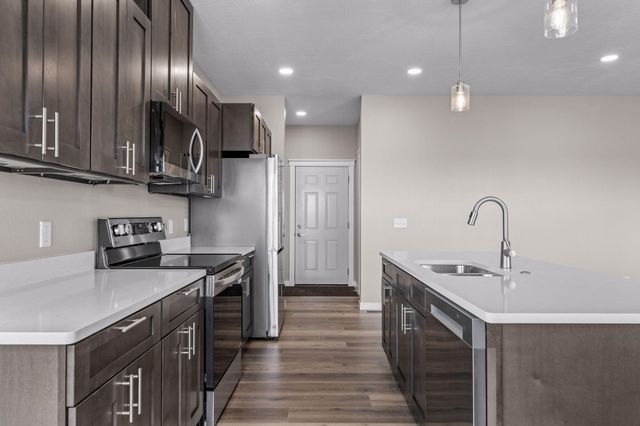 157 S Shining Mountain Drive, Cape Fair, MO 65624