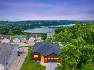 157 S Shining Mountain Drive, Cape Fair, MO 65624