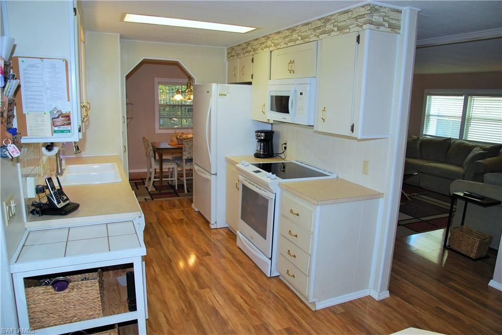 395 Snead DR, NORTH FORT MYERS, FL 33903 — photo 4