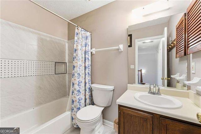 6535 Sevenoaks Drive, Tucker, GA 30084