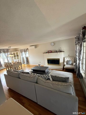 28 Colgate Drive, Manchester, CT 06042