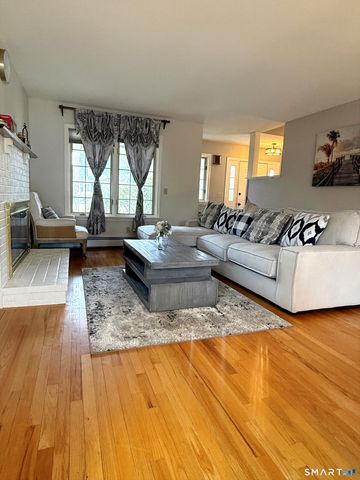 28 Colgate Drive, Manchester, CT 06042