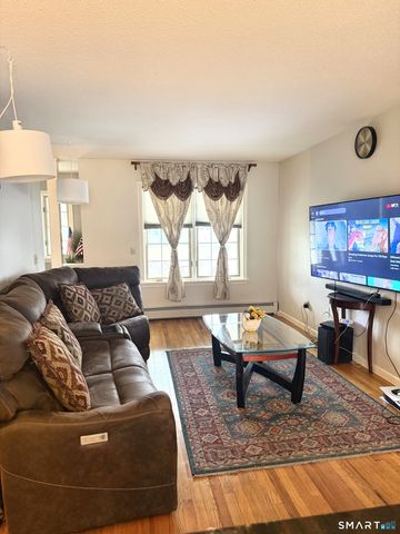 28 Colgate Drive, Manchester, CT 06042