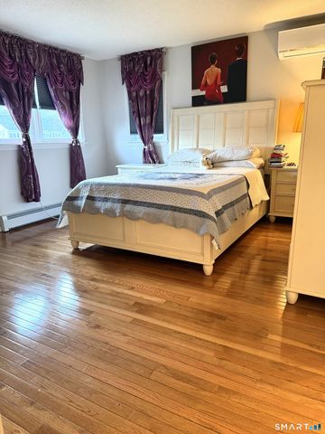 28 Colgate Drive, Manchester, CT 06042