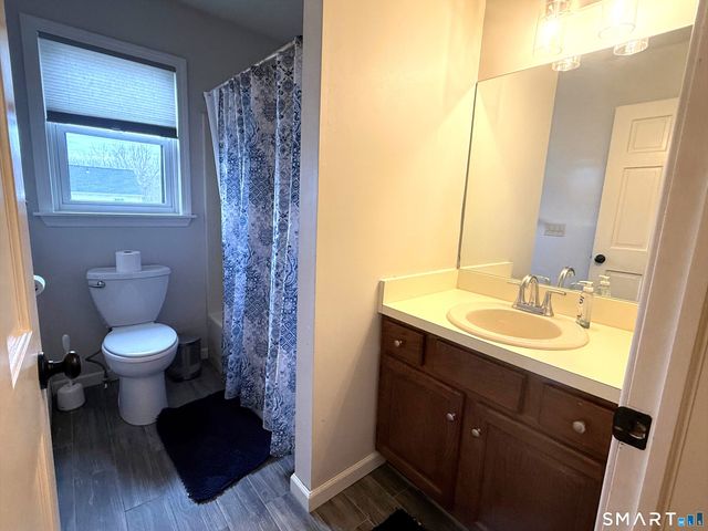 28 Colgate Drive, Manchester, CT 06042