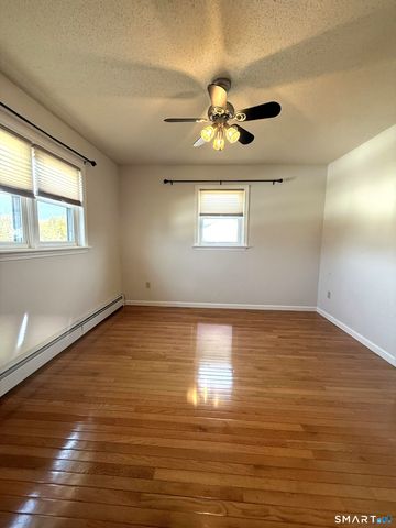 28 Colgate Drive, Manchester, CT 06042