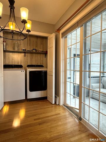 28 Colgate Drive, Manchester, CT 06042