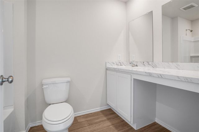 218 Road 590108, Cleveland, TX 77327