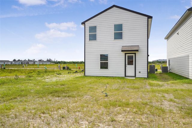 218 Road 590108, Cleveland, TX 77327