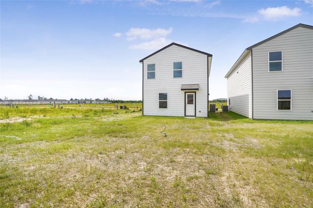 218 Road 590108, Cleveland, TX 77327