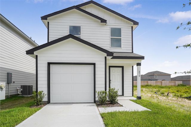 218 Road 590108, Cleveland, TX 77327