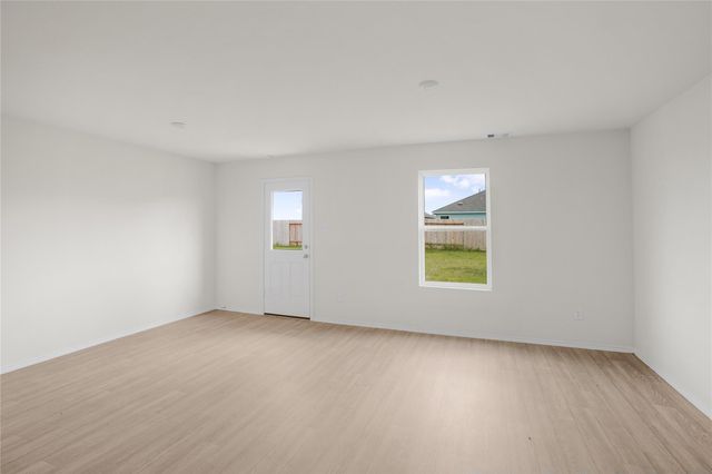 218 Road 590108, Cleveland, TX 77327