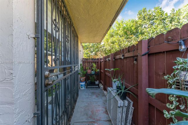 20033 SW 123rd Dr, Miami, FL 33177