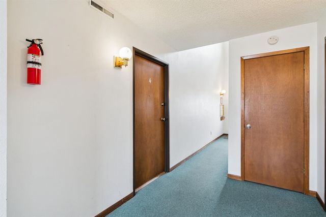 1115 Flammang Dr Apt 4, Waterloo, IA 50702
