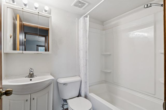 1115 Flammang Dr Apt 4, Waterloo, IA 50702