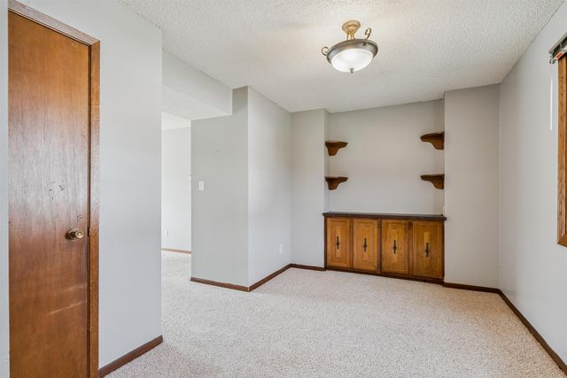 1115 Flammang Dr Apt 4, Waterloo, IA 50702