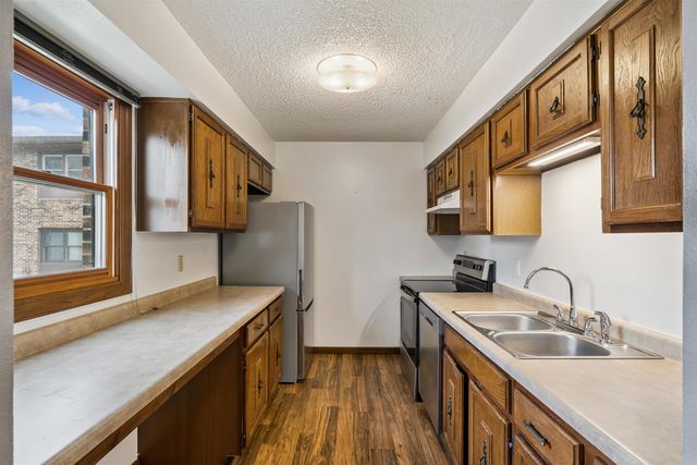 1115 Flammang Dr Apt 4, Waterloo, IA 50702
