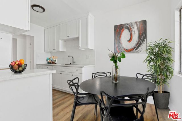 151 S Mountainview Avenue, Los Angeles, CA 90057