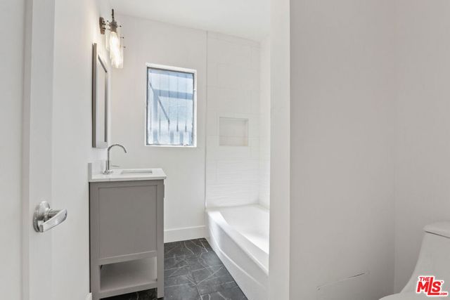 151 S Mountainview Avenue, Los Angeles, CA 90057