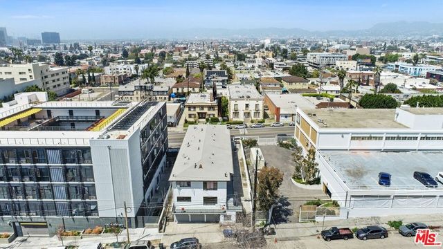 151 S Mountainview Avenue, Los Angeles, CA 90057