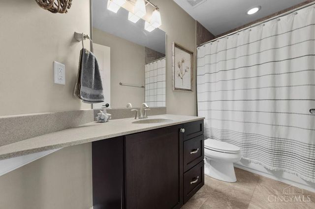 10741 Hampton Glen Lane, Hamilton Twp, OH 45140