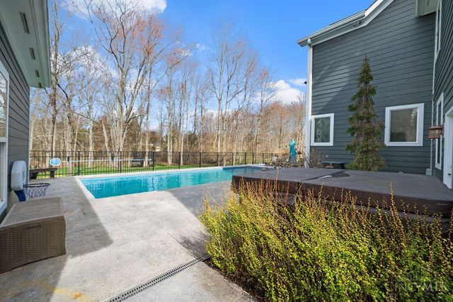 10741 Hampton Glen Lane, Hamilton Twp, OH 45140