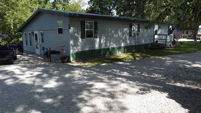 1500 E 2400 N. Road N 66, Ashkum, IL 60911