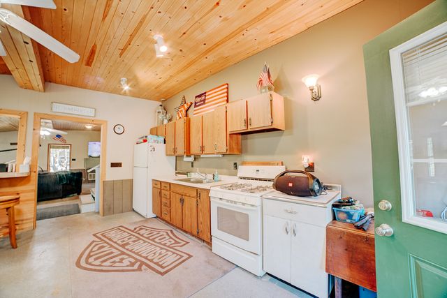 1500 E 2400 N. Road N 66, Ashkum, IL 60911