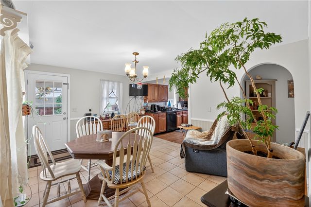 77 Chestnut Hill Road, Glocester, RI 02814