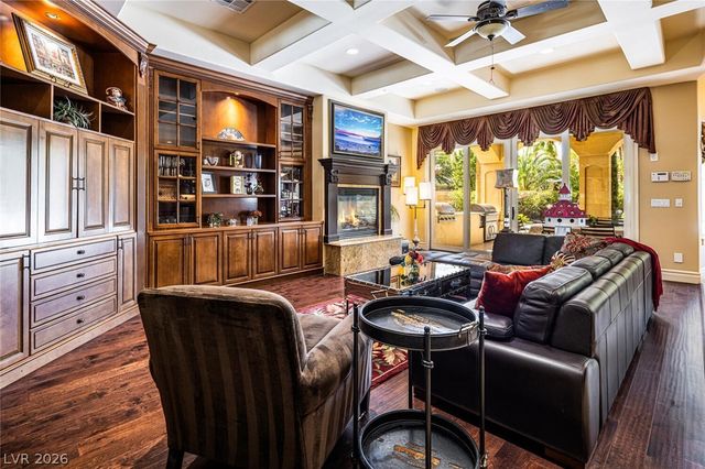 5079 Mountain Top Circle, Las Vegas, NV 89148