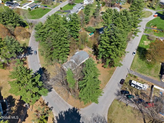 36 Evergreen Avenue, Clifton Park, NY 12065