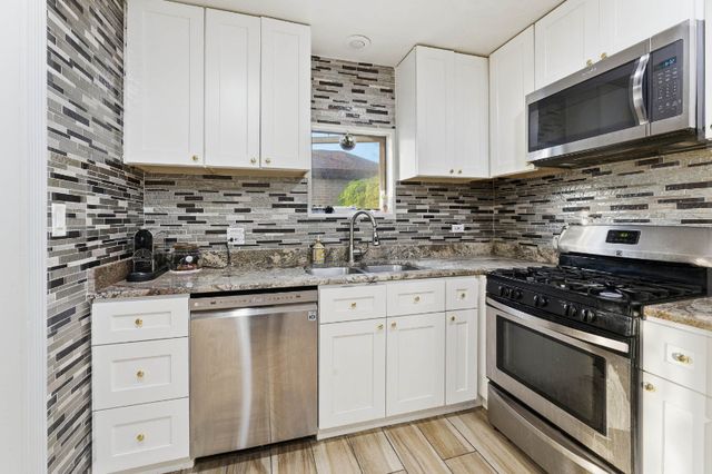 9035 Austin Avenue, Morton Grove, IL 60053