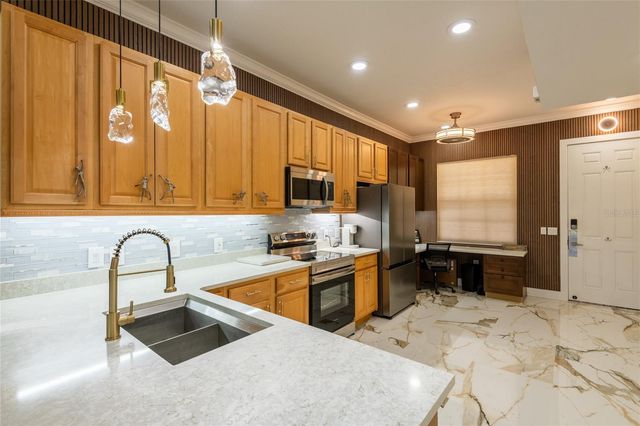 6816 DALI AVENUE 104, Land O Lakes, FL 34637