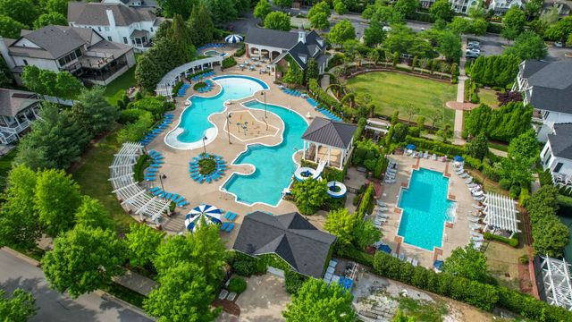 813 Stonewater Blvd, Franklin, TN 37064