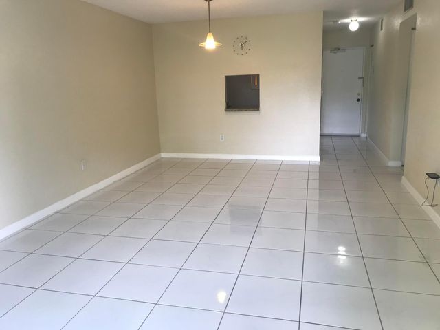 7850 Camino Real O-201, Miami, FL 33143