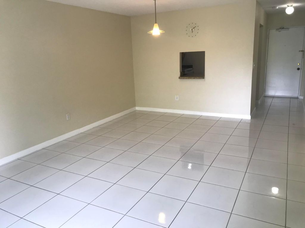 7850 Camino Real O-201, Miami, FL 33143