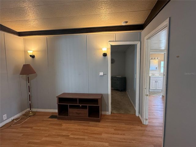 5104 LITTLE LAKE CT, Zephyrhills, FL 33542