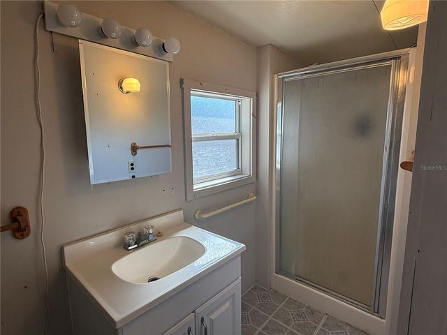 5104 LITTLE LAKE CT, Zephyrhills, FL 33542