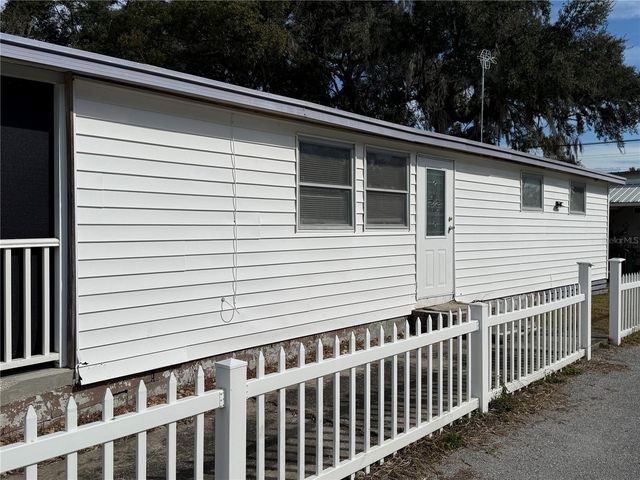 5104 LITTLE LAKE CT, Zephyrhills, FL 33542