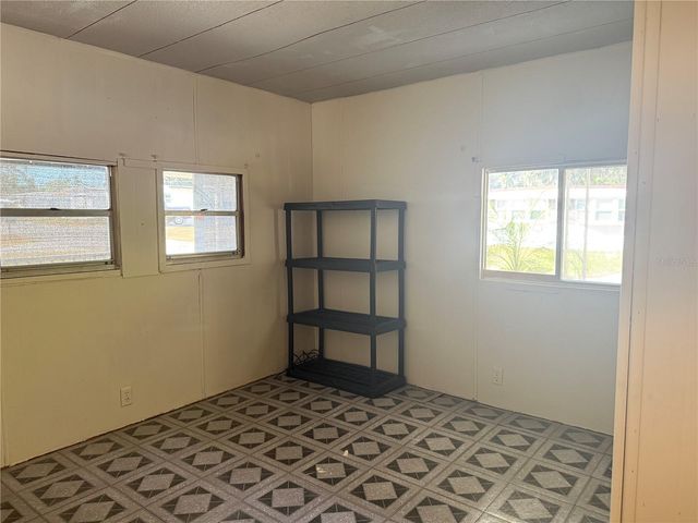 5104 LITTLE LAKE CT, Zephyrhills, FL 33542