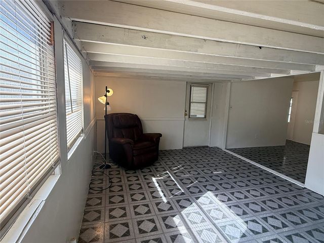 5104 LITTLE LAKE CT, Zephyrhills, FL 33542