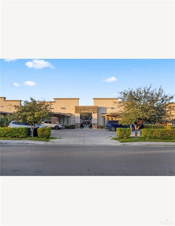 905 E Myrtle Beach Avenue, Mcallen, TX 78503