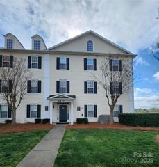 6423 Town Hall Place, Harrisburg, NC 28075