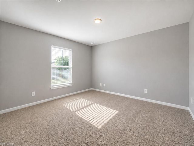 2728 NE 5th PL, Cape Coral, FL 33909