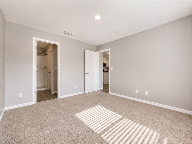 2728 NE 5th PL, Cape Coral, FL 33909