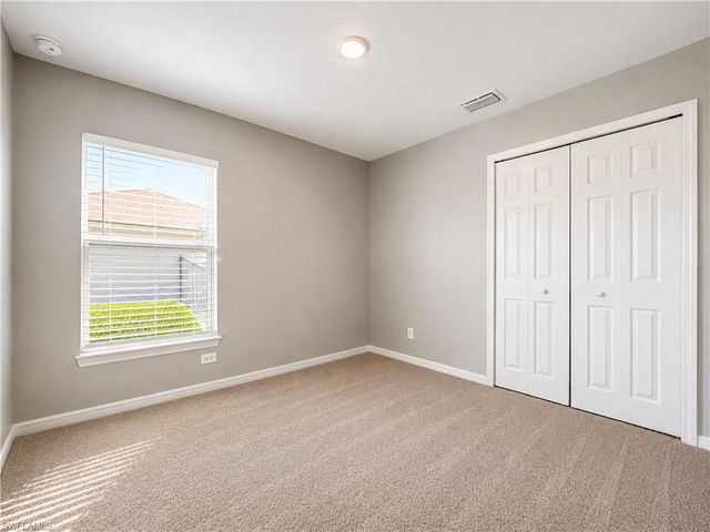 2728 NE 5th PL, Cape Coral, FL 33909