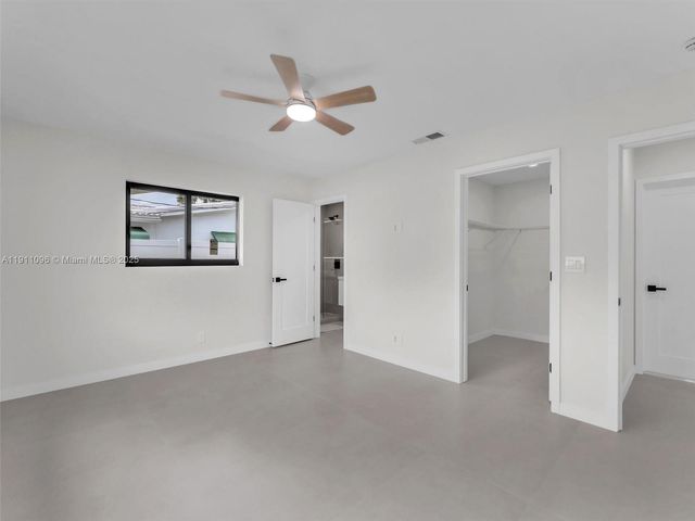 2120 NE 55th Ct, Fort Lauderdale, FL 33308