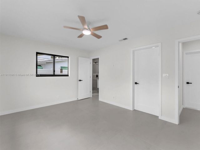 2120 NE 55th Ct, Fort Lauderdale, FL 33308