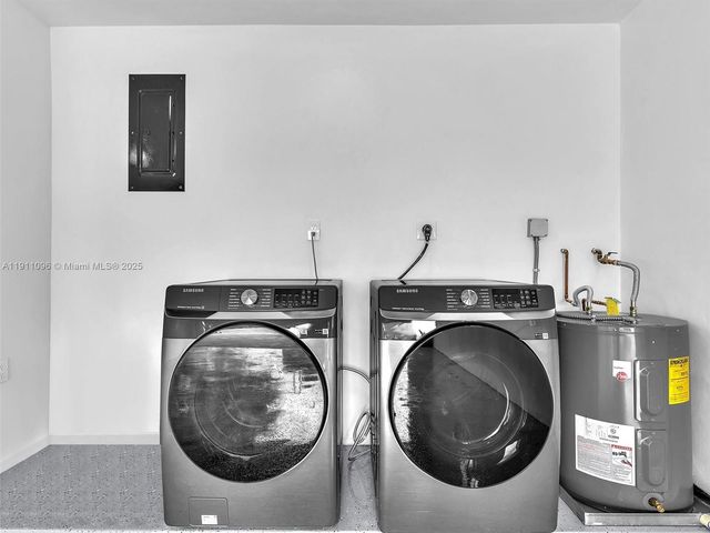 2120 NE 55th Ct, Fort Lauderdale, FL 33308