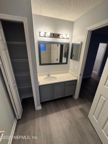 5558 OAK CROSSING Drive, Jacksonville, FL 32244